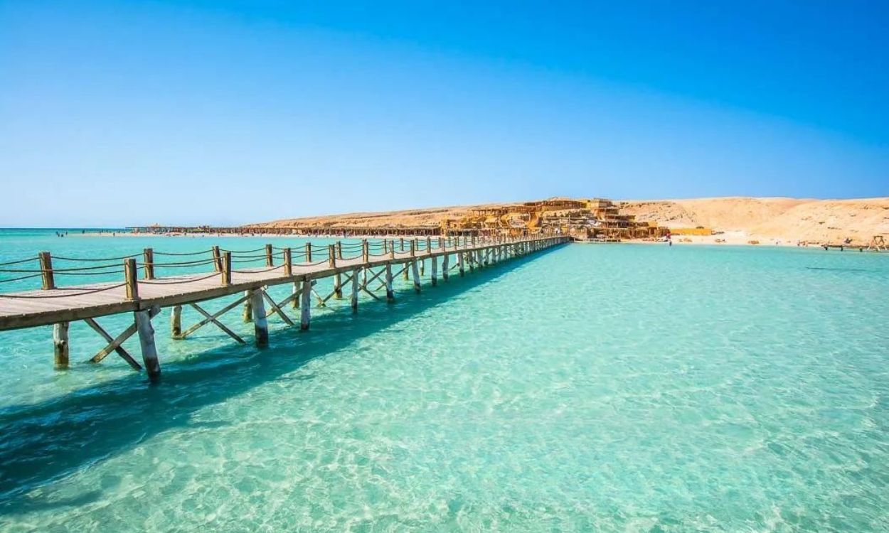Orange Bay & White Island